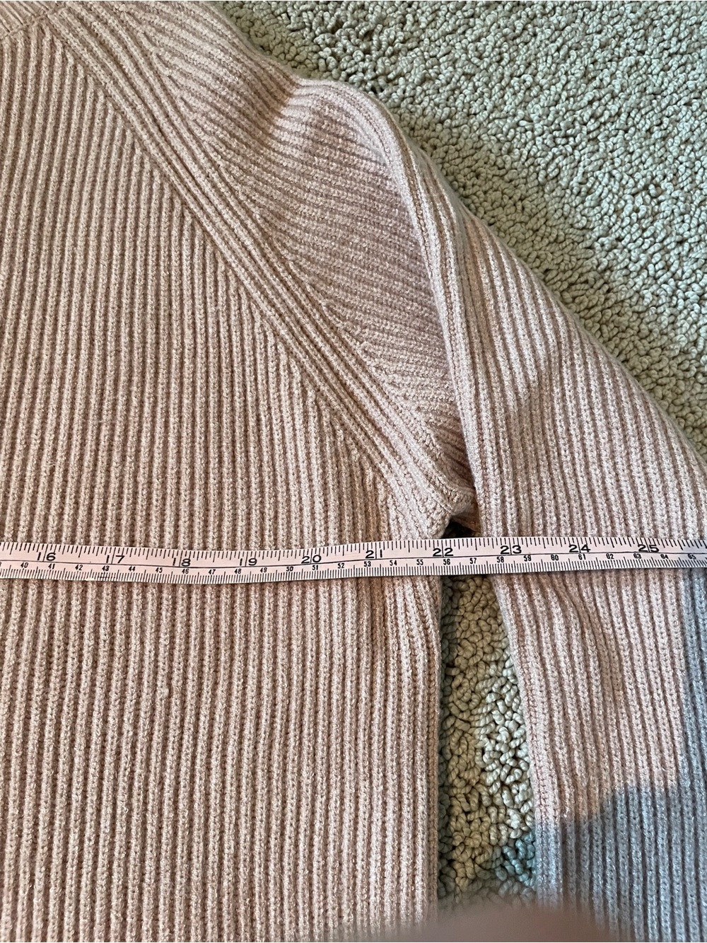 Brian Bailey- Ribbed Crew Neck Sweater in Blush Taupe - SzM - Picture 9 of 13